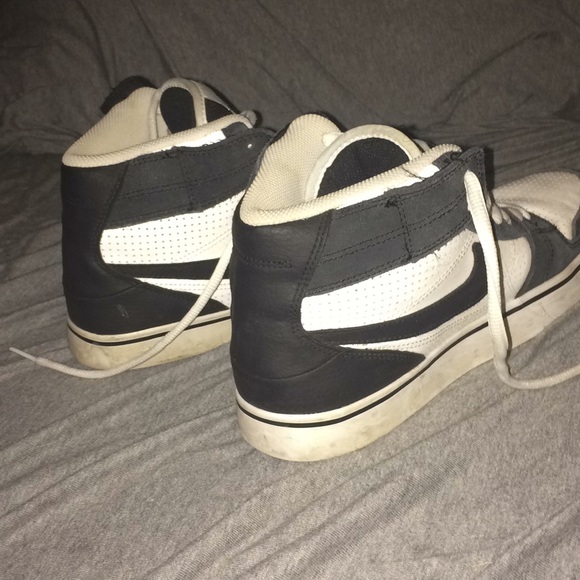 Nike SB - Picture 3 of 3